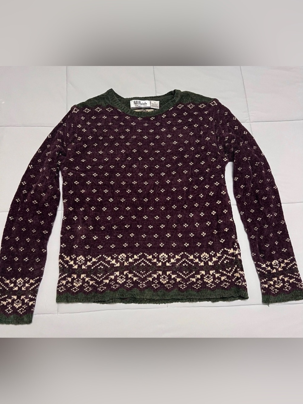Vintage All Points Maroon Fair
Isle Pullover Sweater Small
Cottagecore